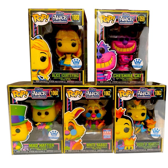 Alice in Wonderland - Alice (Curtsying) Blacklight Funko Shop Exclusive Pop! Vinyl Figure main image 1
